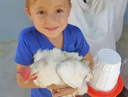 Chicks Donation Recipient, Honduras, 2022